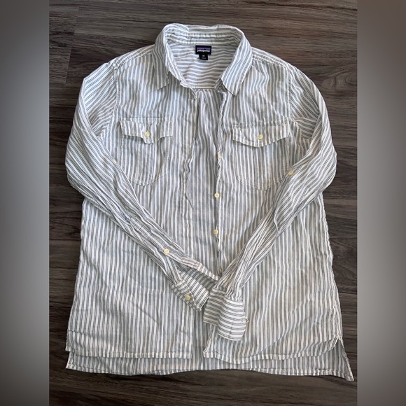 Patagonia button up - Picture 4 of 7